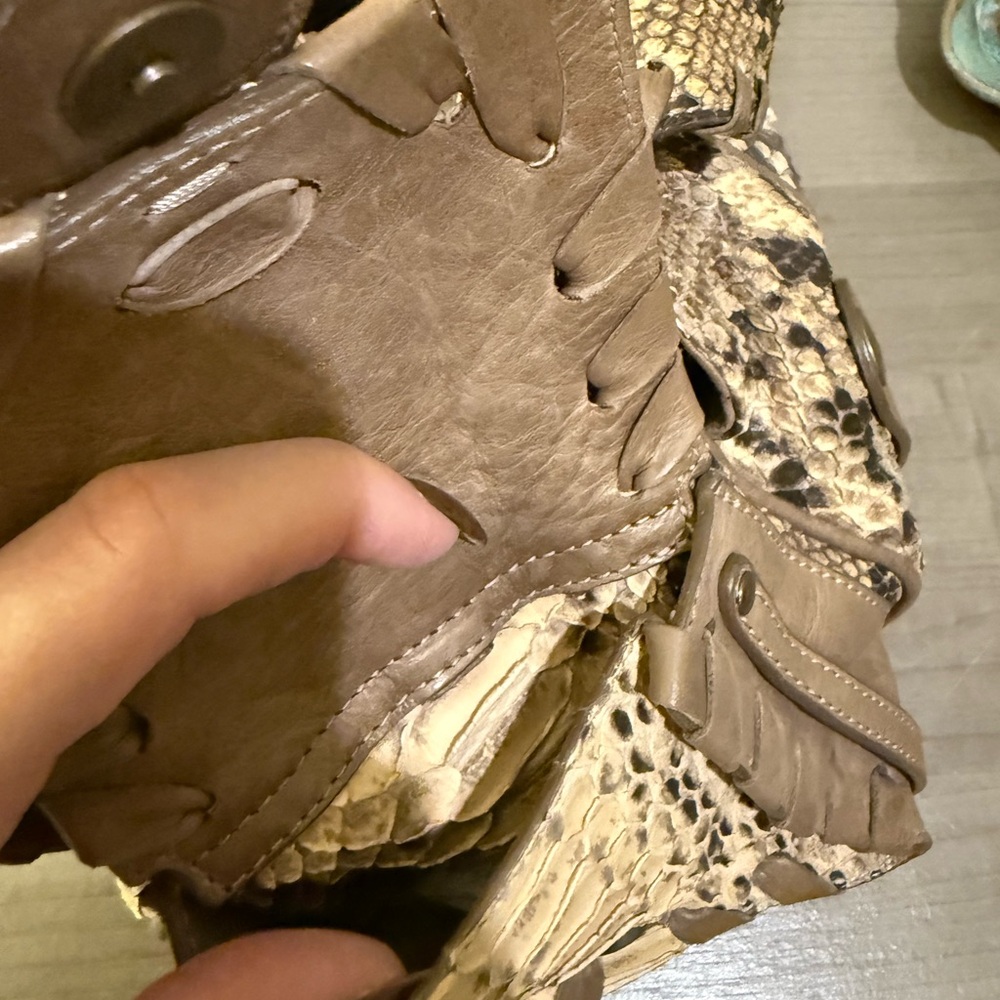 Chloé Silverado Python - Picture 14 of 16